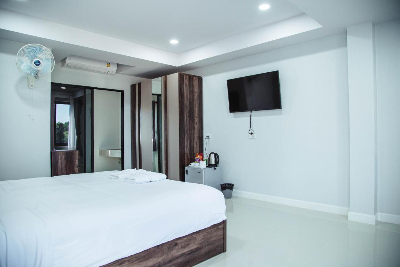 Khun Ying Hotel Nan Exterior foto